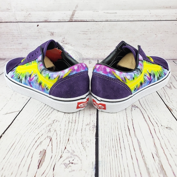 *Sold New Van's Old Skool Tie Dye Sneakers - Picture 5 of 11